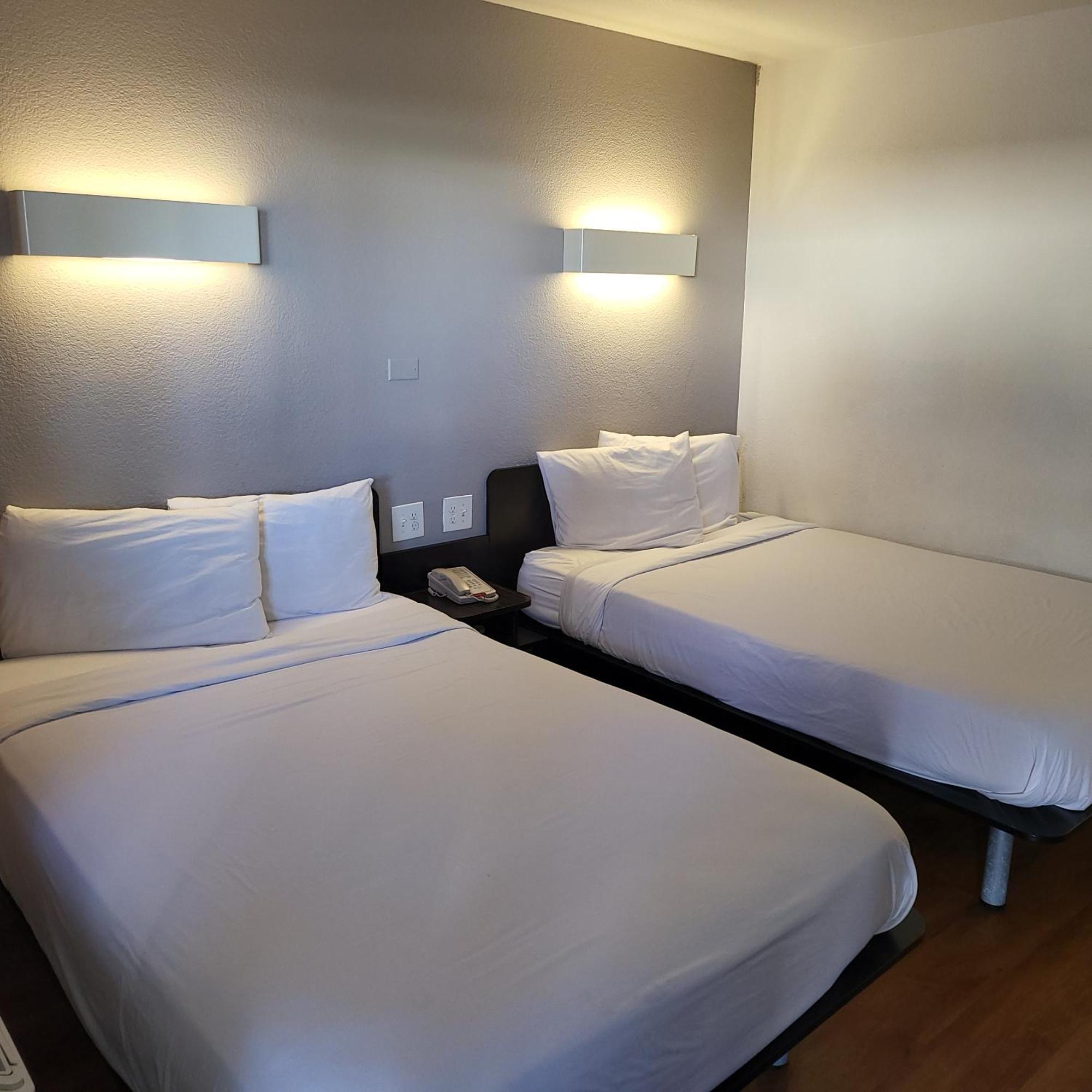 Inn Super 8 By Wyndham 2*