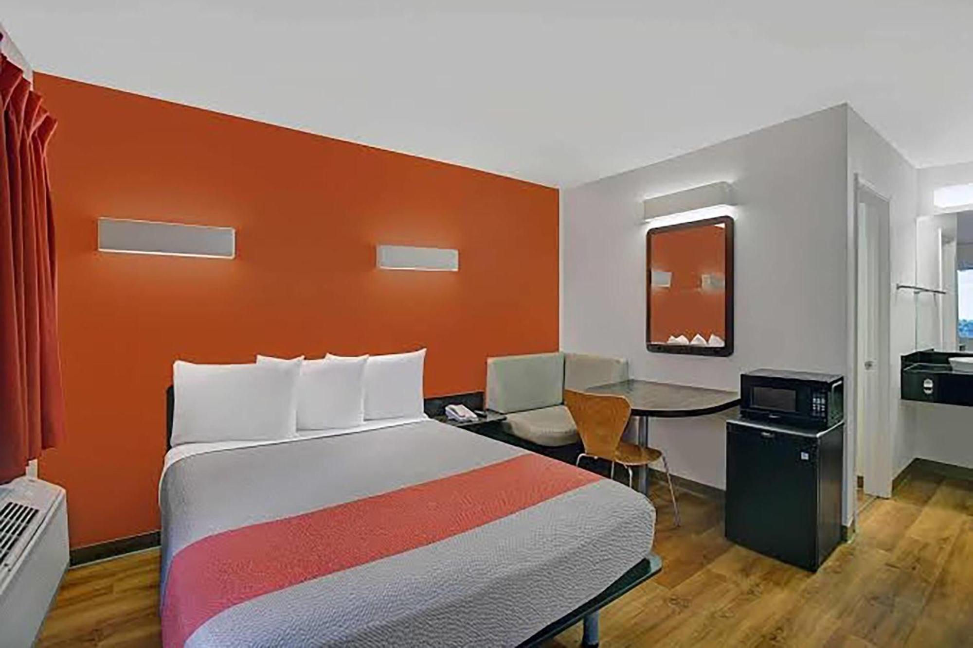 Super 8 By Wyndham Inn Santa Clara